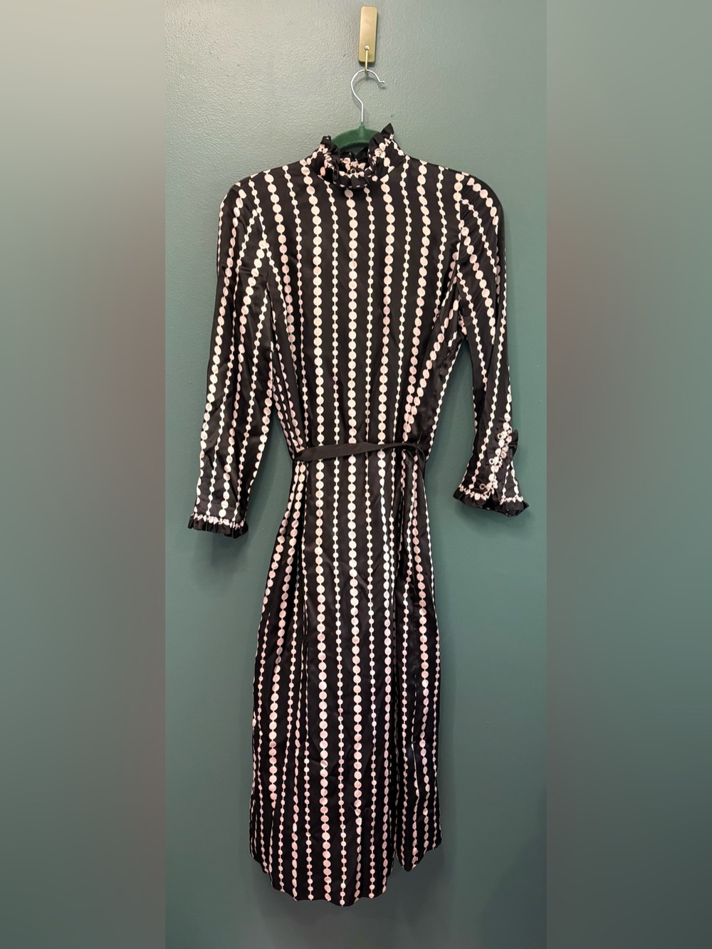 kate spade Black and White Vertical Dot-Stripe Silk Long Sleeve Midi Dress 4 - Picture 2 of 5
